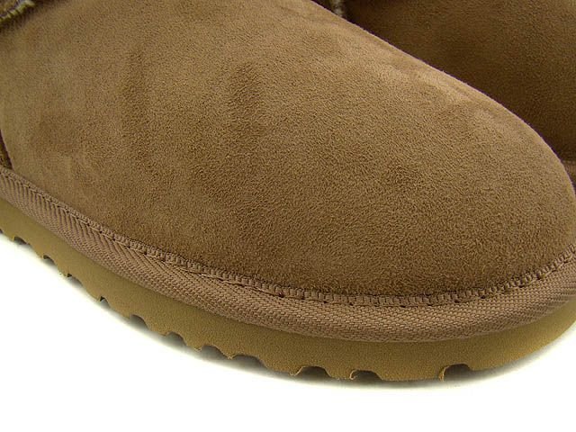 ugg sand1.jpg