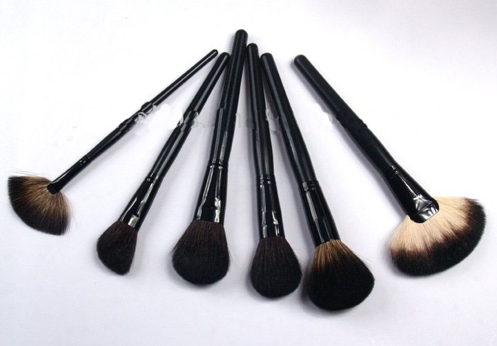M300803-Makeup-Brush-Set