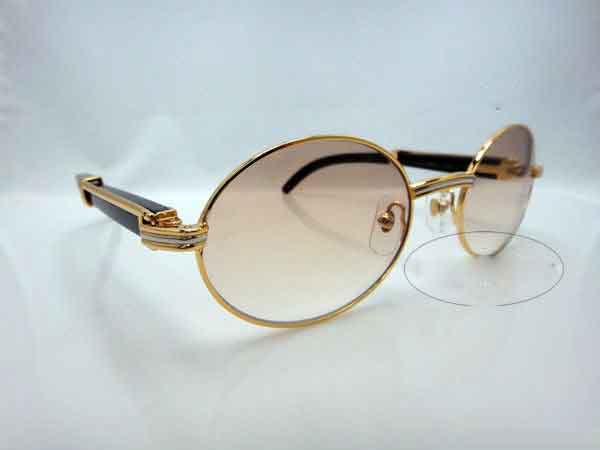 CT1937716 C1 Gold Black horn-4.jpg