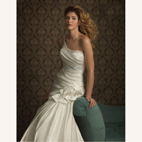 Chic One Shoulder Spaghetti Straps Zipper Crystal Appliques Cascading Ruffle Wedding Dress