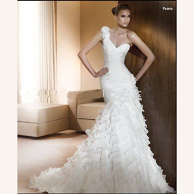 One Shoulder Floor-length Gorgeous Ruffle Bridal Dress