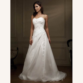 Sexy Strapless A-Line Sleeveless Applique Satin Cathedral Train Wedding Dresses