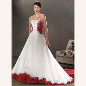 Embroidery Strapless Stratified Floor-Length Chapel Train Wedding Dresses