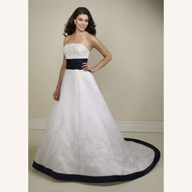 Strapless Stain Applique Floor-Length Wedding Dresses