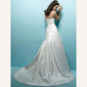 Strapless Stain Embroidery Floor-Length Wedding Dresses