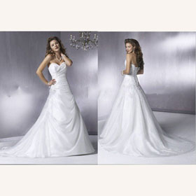 Sleeveless Embroidered Floor-Length Watteau Train Wedding Dresses
