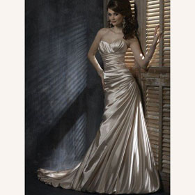 Anti-Static Dry Cleaning Floor-Length Embroidered Sleeveless 100% Silk Watteau Train Wedding Dresses
