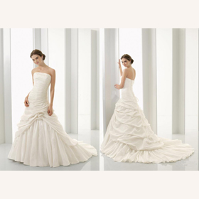 Taffeta Elegant Strapless A-line Watteau Train Dresses