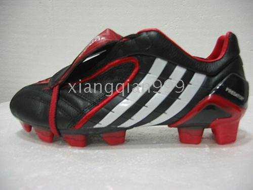 Fashion Black and Red Men's Soccer Shoes