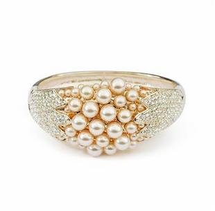 Silver Plated Genuine Pearl Flashy Bracelet