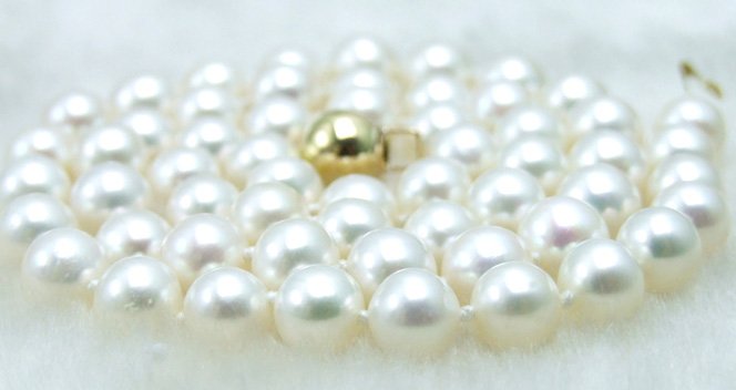 17 Inch Perfect Round 7MM Freshwater Pearl necklace