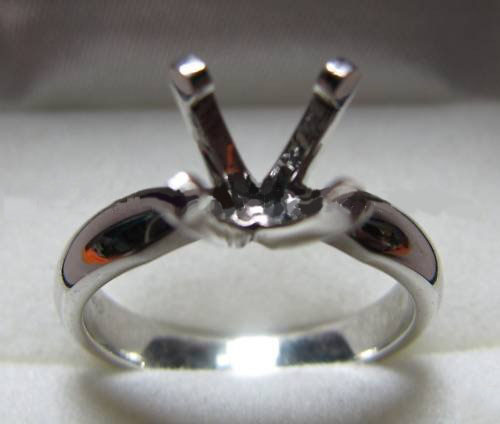 18K White Gold Four Prong Engagement Ring Setting