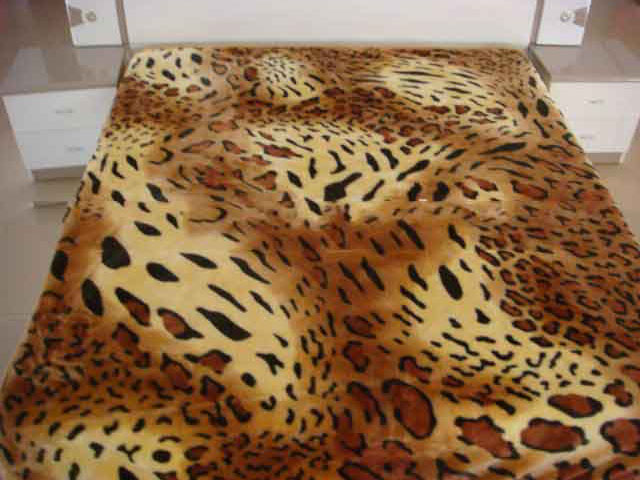 Polyester Heated 195CM X 235CM Throw Sleeping Blanket
