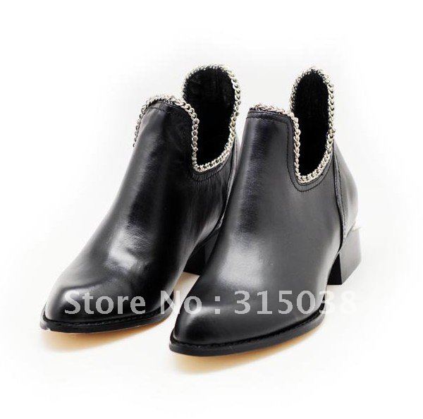 From New Best-selling Small Pointed Leather Freight U Chain with Fashion and Lady of Naked Boots